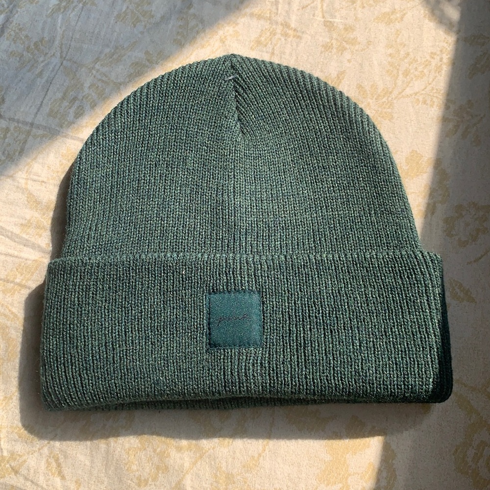 PINK NWT forest green beanie